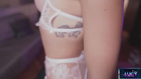 Lucy Alien  online show from December 2024 11:54:01 PM