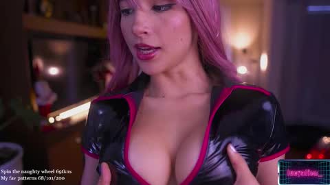 Snapshot of lucyallenx chatting on January 2026 04:43:01 PM Lucy Alien online show from January 2026 04:43:01 PM