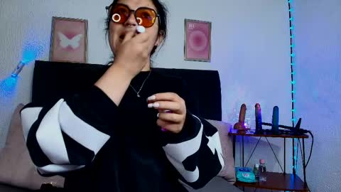 Snapshot of lucyfer_111 chatting on June 2026 11:45:02 AM sam online show from June 2026 11:45:02 AM
