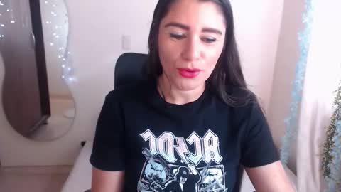 LUCY online show from December 2024 01:05:02 PM