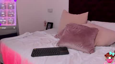 Instagramlucyluy10 online show from February 2025 08:49:01 AM