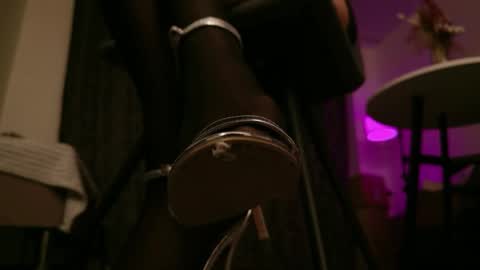 Lucy Rose online show from April 2026 07:18:01 PM