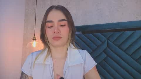 Lucy online show from September 2025 04:01:02 AM