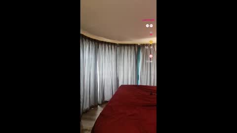 Snapshot of lucyvybes_and_gogert chatting on April 2026 01:54:01 AM Lucy Vybes and Go-Gert online show from April 2026 01:54:01 AM