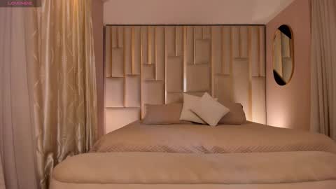 Lucy online show from October 2025 09:58:02 PM