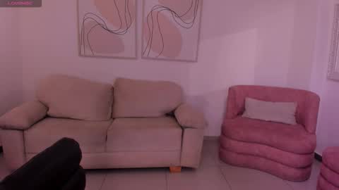 Lucy online show from November 2025 07:46:02 PM