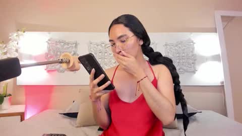 Lucy Liiu online show from March 2026 08:19:01 AM