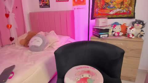 LUCYY FROM HOME  online show from October 2025 01:53:02 AM