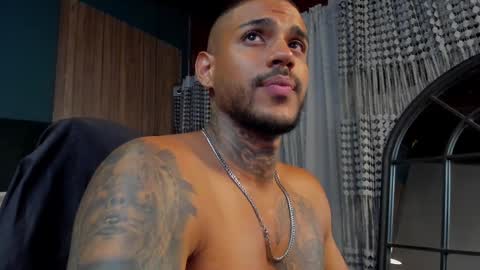 Luigi Vitale online show from December 2024 04:12:01 AM