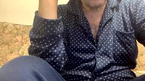 Luis online show from October 2025 08:50:02 PM