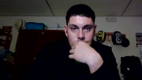 Snapshot of luis2423 chatting on November 2025 06:04:02 PM A slave to the mistress.. un esclavo para las amas dominantes. online show from November 2025 06:04:02 PM