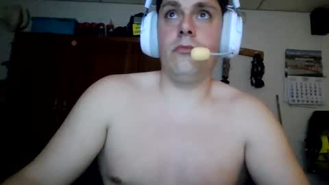 A slave to the mistress.. un esclavo para las amas dominantes. online show from April 2026 01:20:02 AM