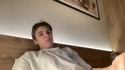 Luis online show from November 2025 04:29:02 PM