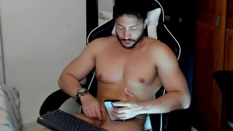 luis_baptista online show from December 2024 08:50:01 AM