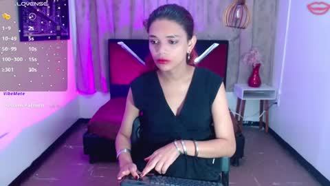 Snapshot of luisa_torres__ chatting on July 2026 04:19:01 AM luisa_torres__ online show from July 2026 04:19:01 AM
