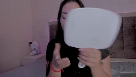 Luisa Giraldo online show from November 2025 09:42:02 AM