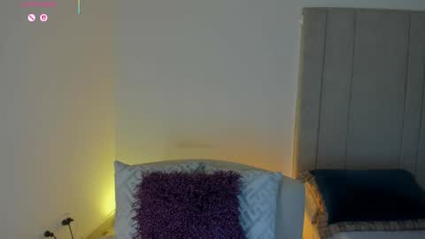 Snapshot of luisah_ chatting on May 2026 08:58:01 PM L U I S A online show from May 2026 08:58:01 PM