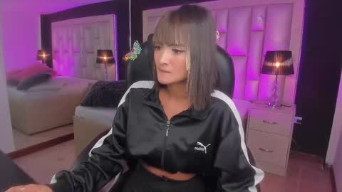 Luisa  online show from February 2026 03:41:02 PM