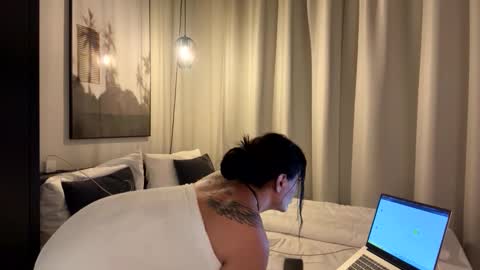 Luisa Monsters online show from October 2025 05:44:02 PM