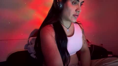 Luisa Monsters online show from November 2025 10:25:02 PM