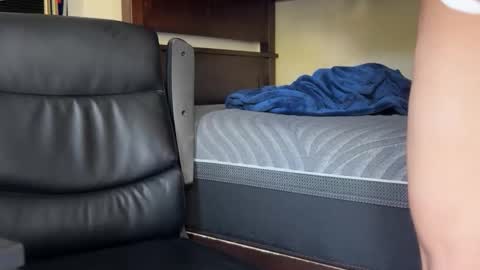 Luis online show from October 2025 11:16:02 PM