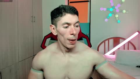 Snapshot of luisfernikesportboy chatting on January 2025 08:50:02 PM Luis Fer PVT IS OPEN online show from January 2025 08:50:02 PM