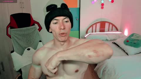 Snapshot of luisfernikesportboy chatting on February 2025 07:51:01 PM Luis Fer PVT IS OPEN online show from February 2025 07:51:01 PM