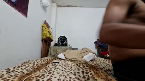 Snapshot of luisjosevarg chatting on November 2025 01:37:01 AM Jose online show from November 2025 01:37:01 AM