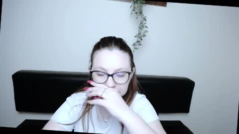 Snapshot of luizaheems_ chatting on April 2026 06:25:02 AM Luiza online show from April 2026 06:25:02 AM