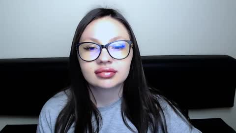 Snapshot of luizaheems_ chatting on May 2026 06:20:02 AM Luiza online show from May 2026 06:20:02 AM