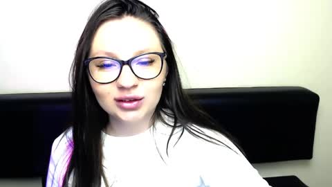 Snapshot of luizaheems_ chatting on May 2026 09:16:02 AM Luiza online show from May 2026 09:16:02 AM