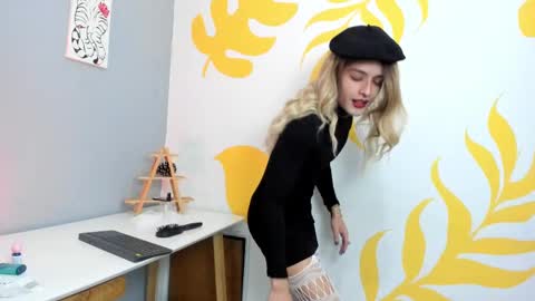 Luka Castillo online show from October 2025 05:44:02 PM