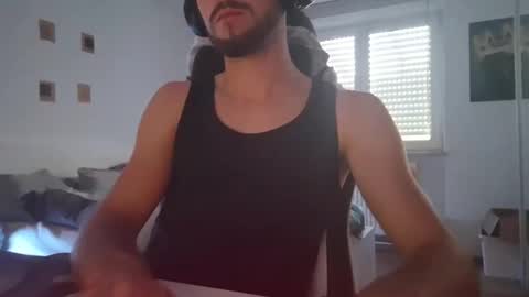 lukasschoetz online show from September 2025 03:46:01 PM