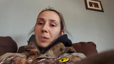 Snapshot of lukeandali23 chatting on February 2025 09:35:02 PM Lukeandali420 online show from February 2025 09:35:02 PM