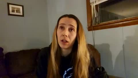 Snapshot of lukeandali23 chatting on February 2025 01:05:02 AM Lukeandali420 online show from February 2025 01:05:02 AM