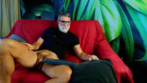 Luke Crews online show from September 2025 07:41:01 PM