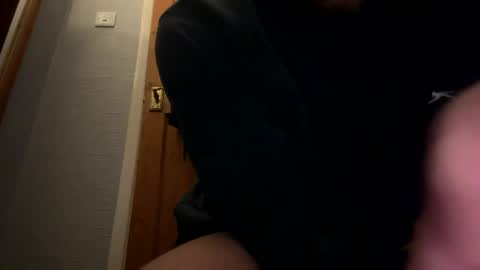 lukeeeeey96 online show from February 2025 08:01:01 AM