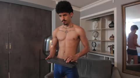 Luke Taylor online show from October 2025 11:42:02 AM