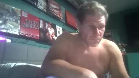 Snapshot of lukeewingxxx chatting on February 2026 07:45:01 AM DJ JAGGED online show from February 2026 07:45:01 AM