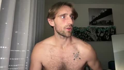 Snapshot of lukegunn22 chatting on January 2026 03:44:01 AM MR. Luke Gunn online show from January 2026 03:44:01 AM