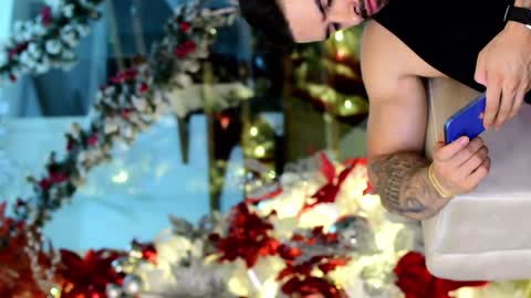 Lukhas f4f online show from December 2024 04:37:02 AM