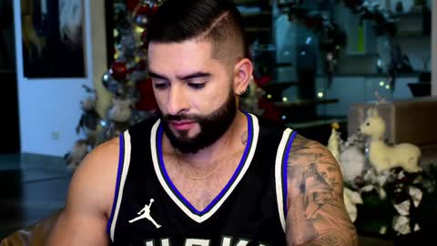 Lukhas f4f online show from January 2025 01:11:01 AM