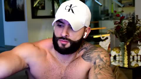 Lukhas f4f online show from February 2025 01:53:02 AM