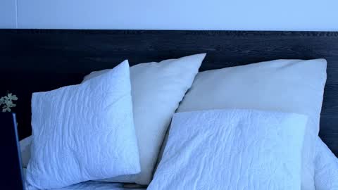 Lukhas f4f online show from October 2025 08:41:01 PM