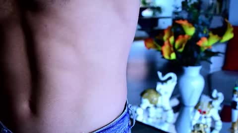 Lukhas f4f online show from February 2026 04:15:02 PM