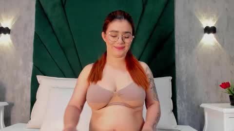 Luli Jones online show from October 2025 11:32:02 AM