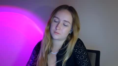 Lulu Baby18 online show from October 2025 07:22:01 PM