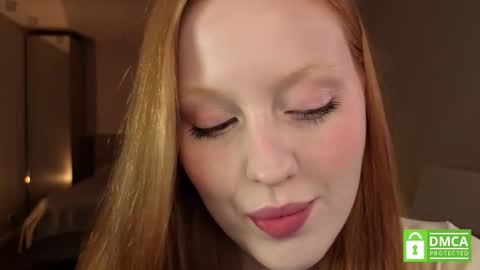 Snapshot of lulu_moons chatting on October 2025 04:16:01 PM Lulu online show from October 2025 04:16:01 PM