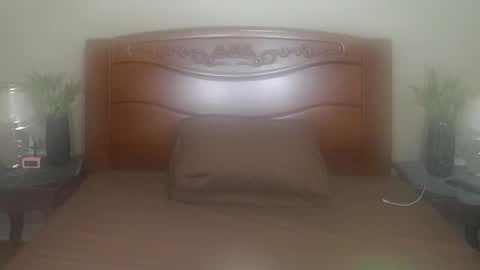 lulu_wild online show from November 2025 10:26:01 AM