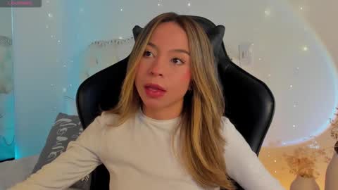 luluuberry online show from February 2026 04:47:02 PM